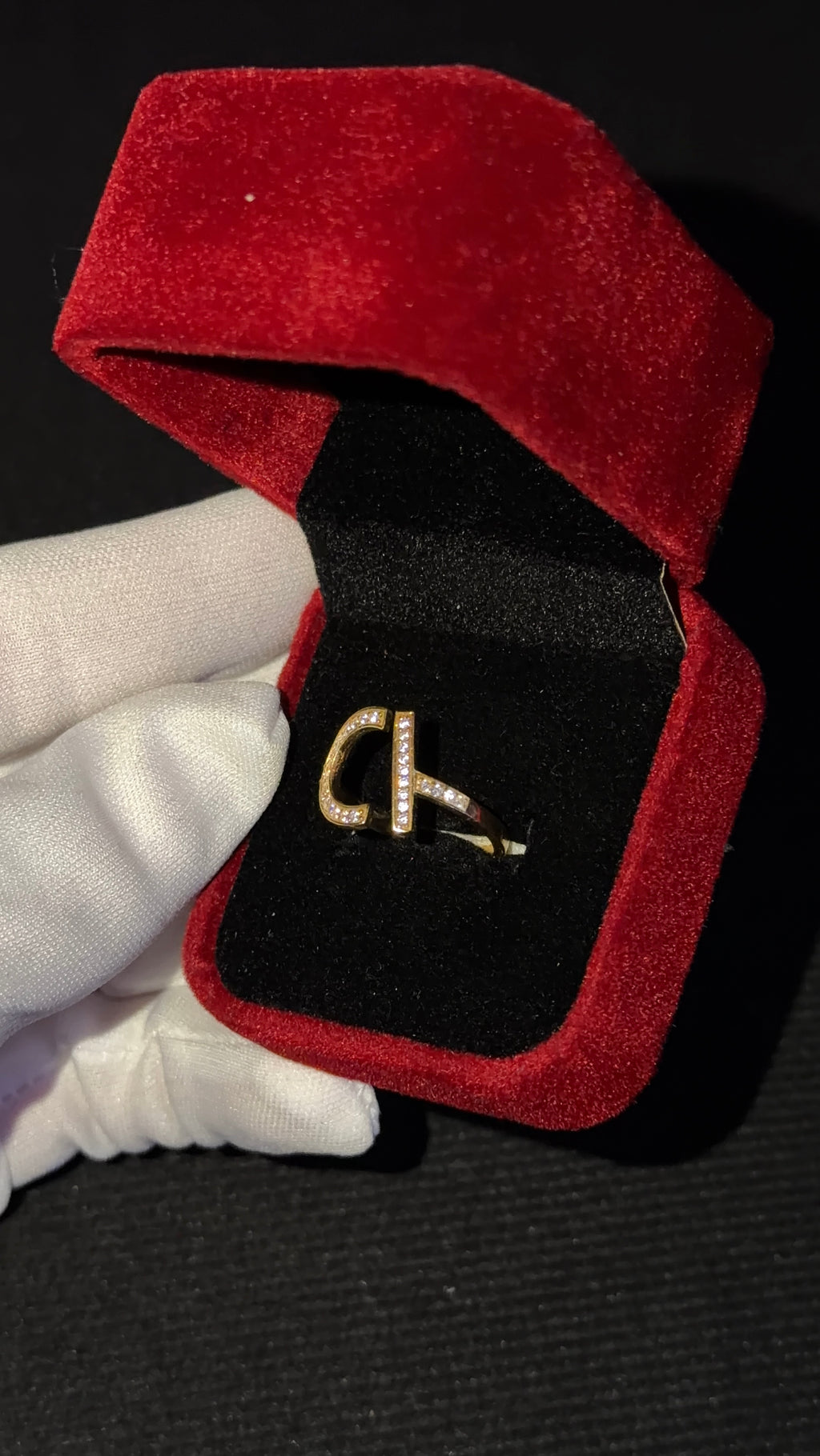 CALIENNA Signature Ring