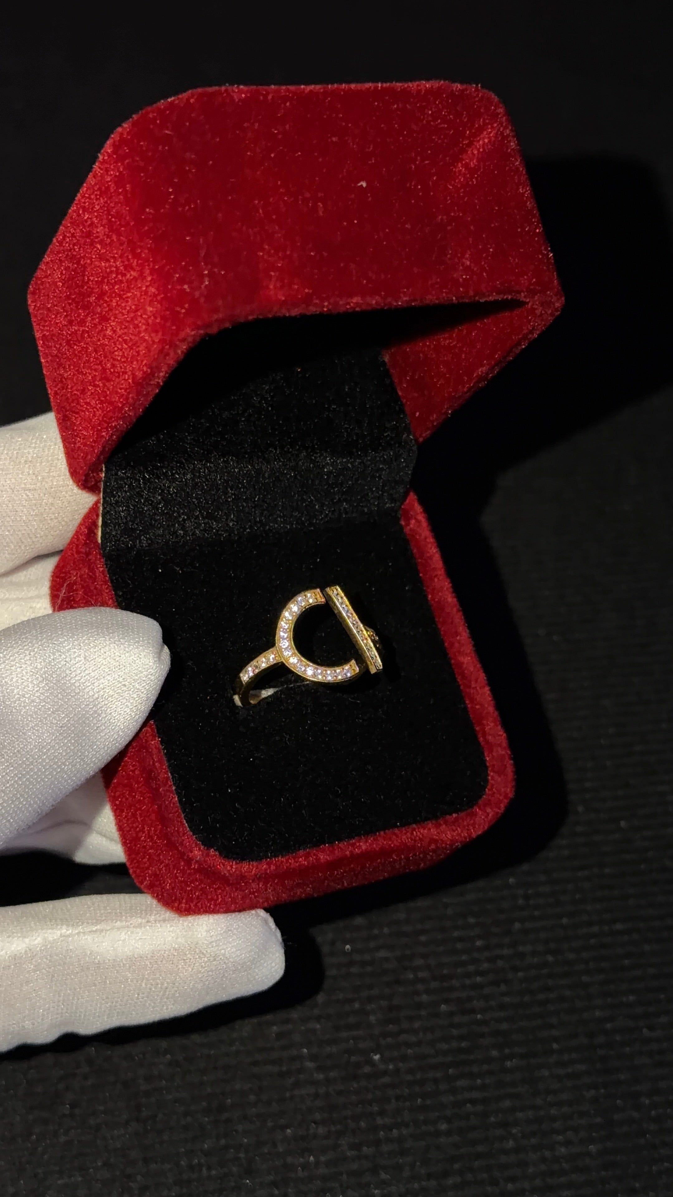 CALIENNA Signature Ring