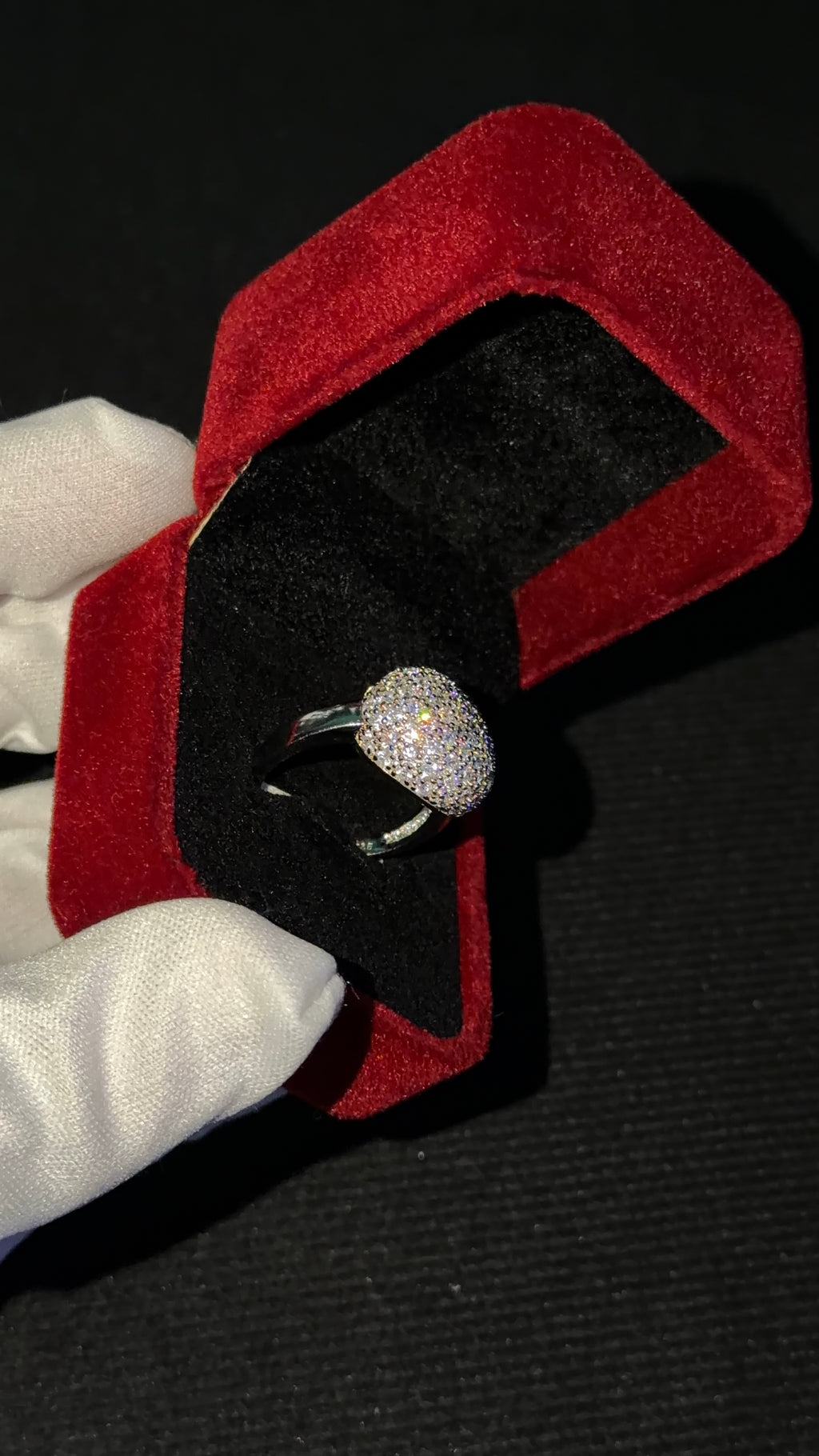 CALIENNA Sparkling Dome Silver Ring