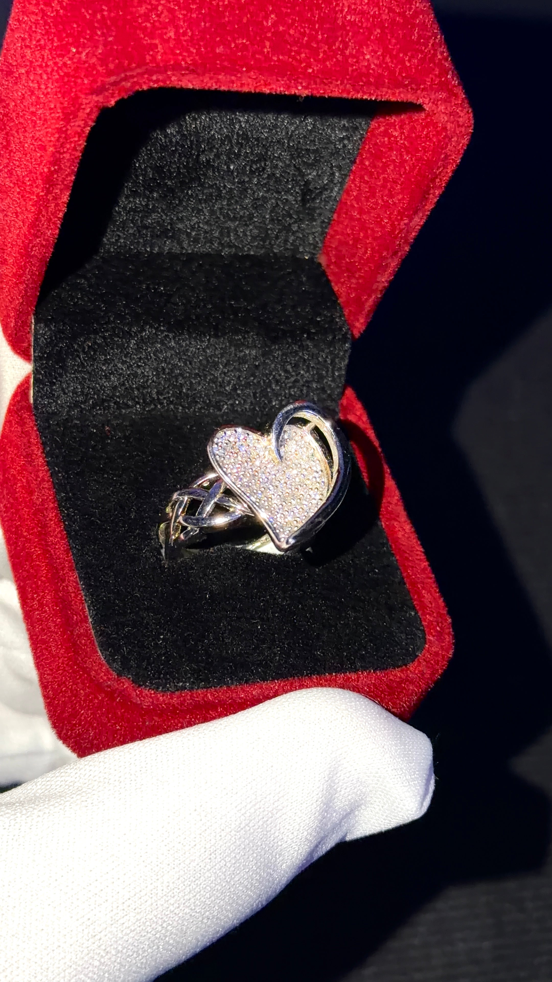 CALIENNA Sparkling Heart Silver Ring