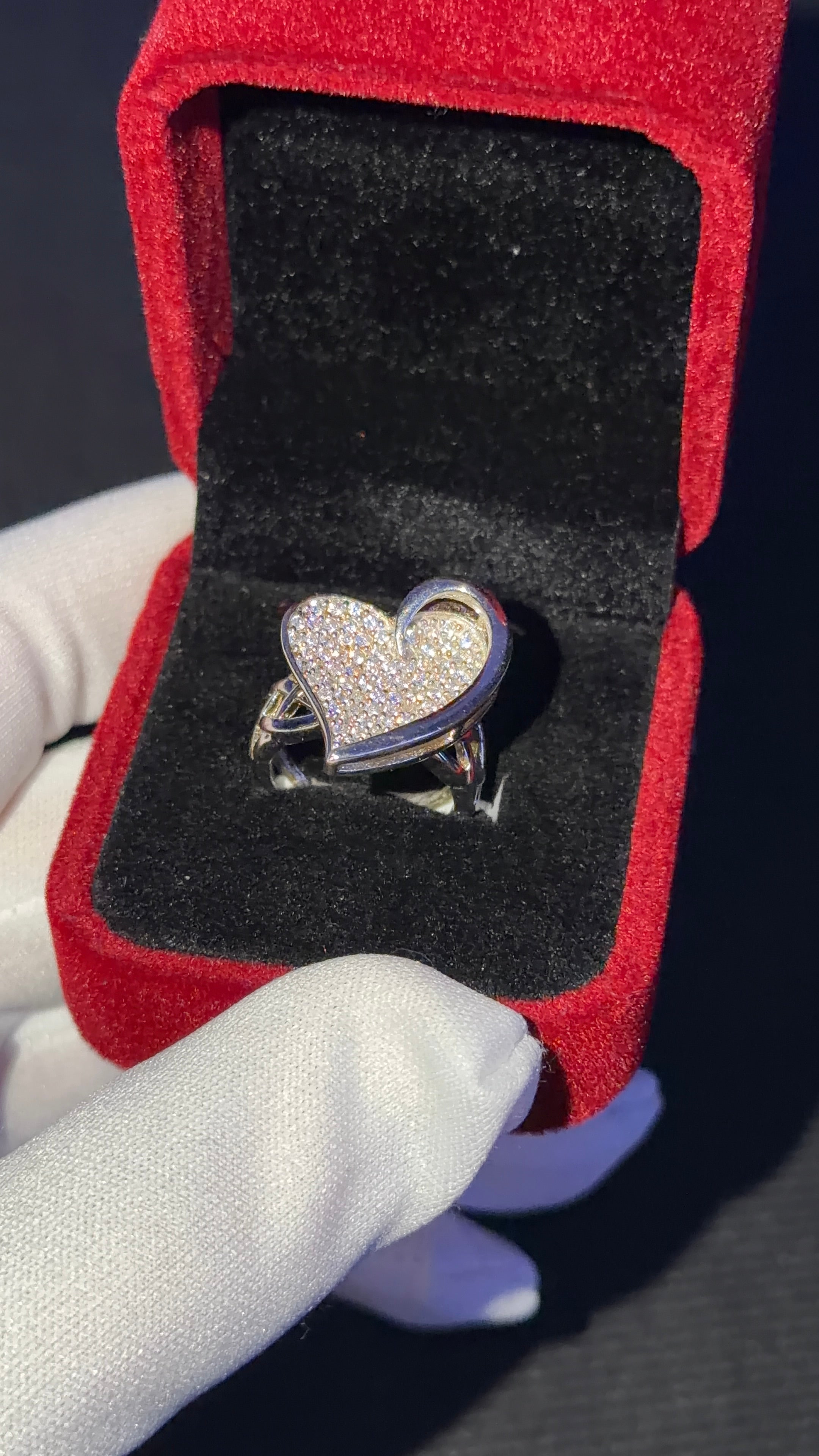 CALIENNA Sparkling Heart Silver Ring