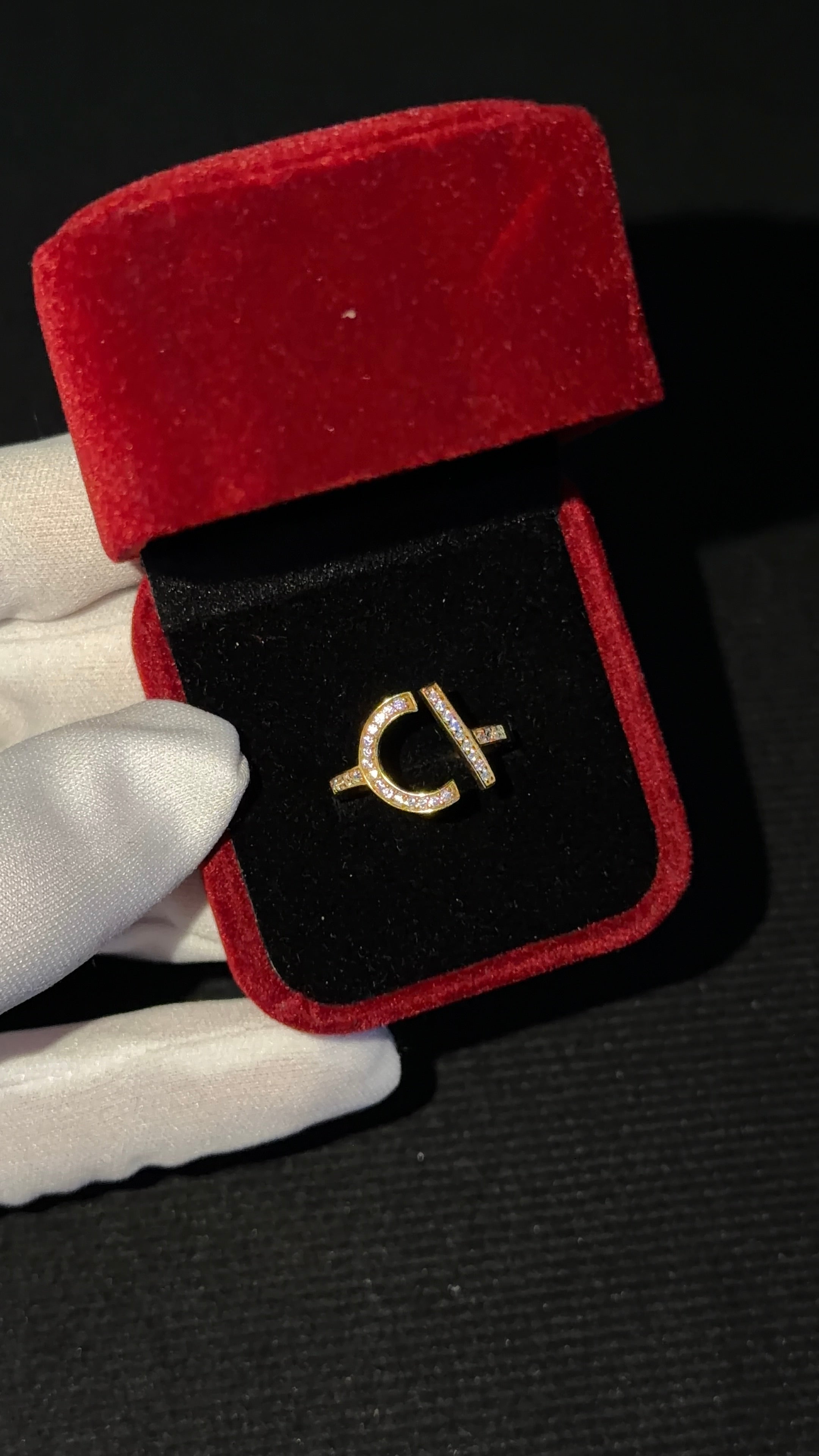 CALIENNA Signature Ring