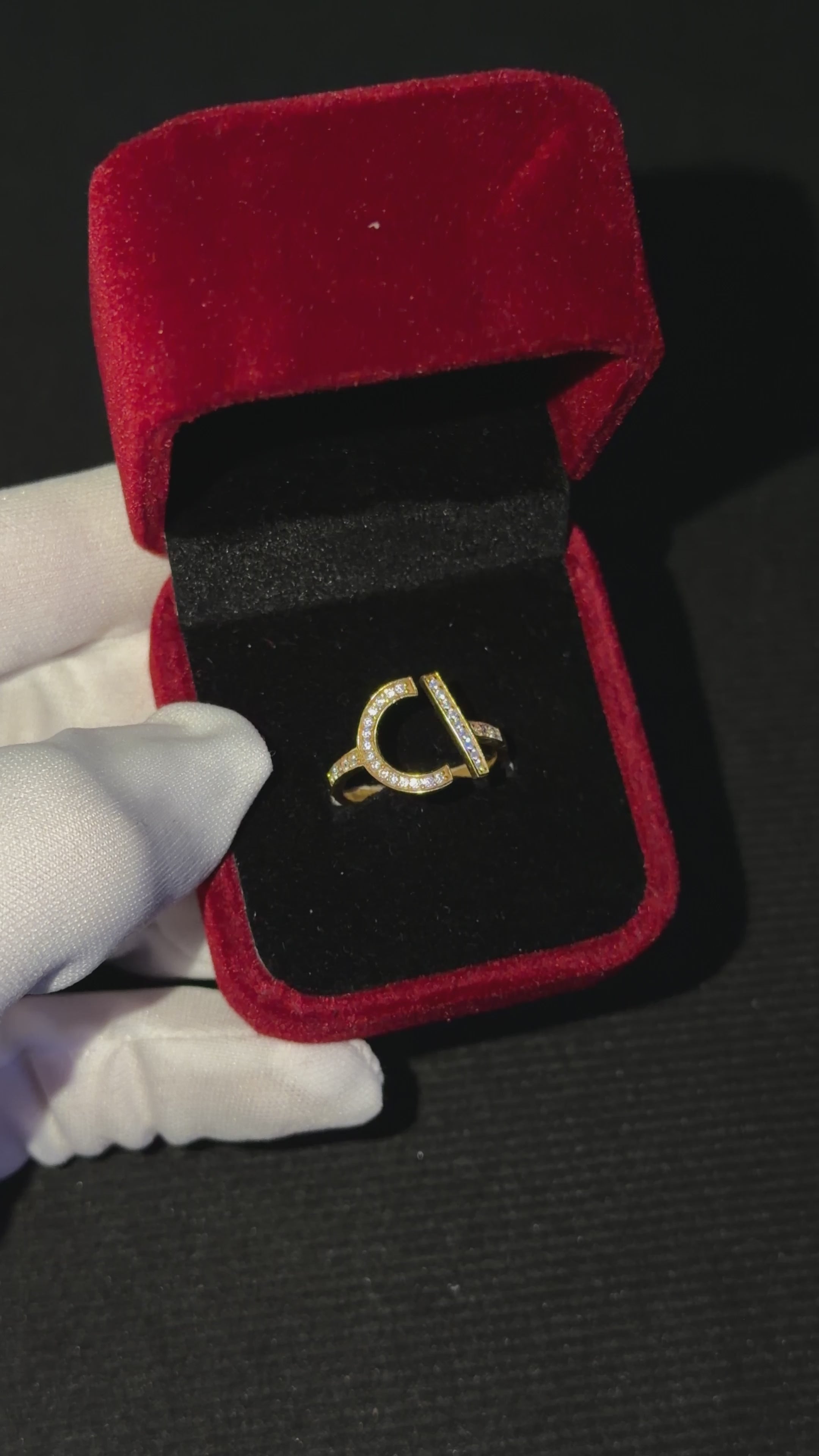 CALIENNA Signature Ring